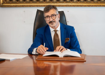 Dr Angelo Giallongo